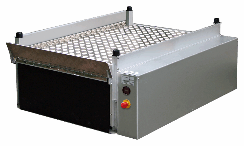 Rollstuhllift Hamburg 30 cm Hubhöhe vor Mietwohnung